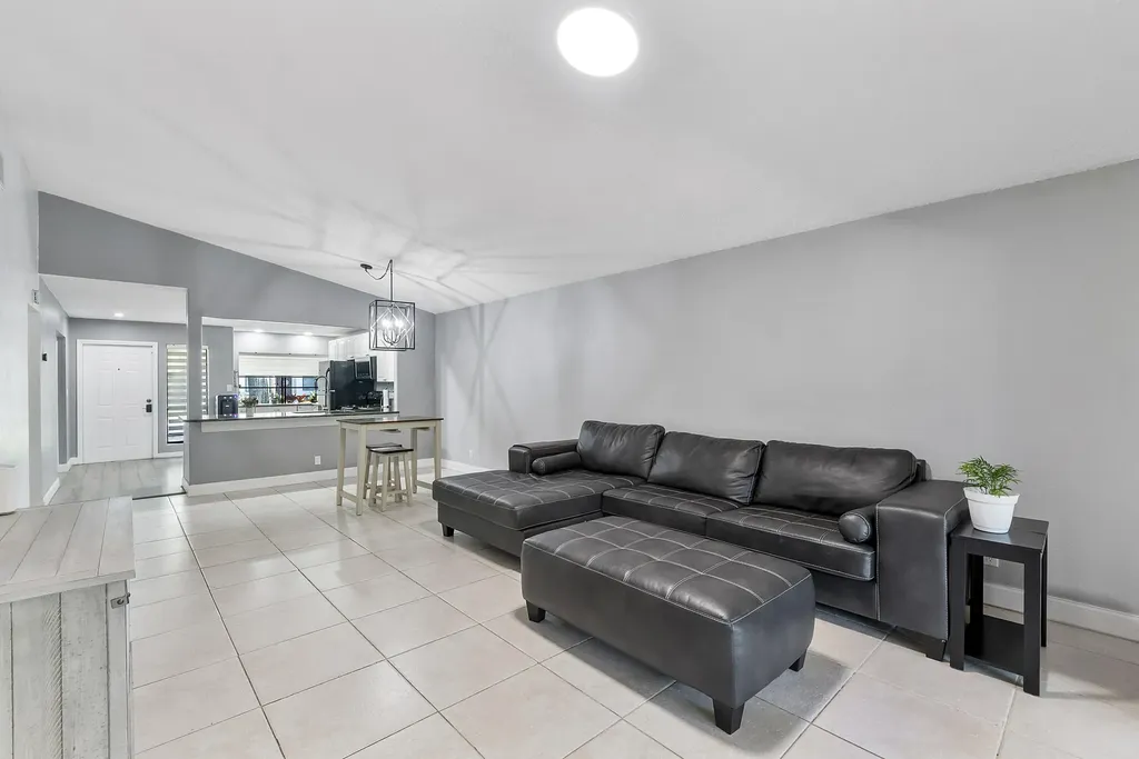 4148 Palm Forest Drive S Delray Beach FL 33445