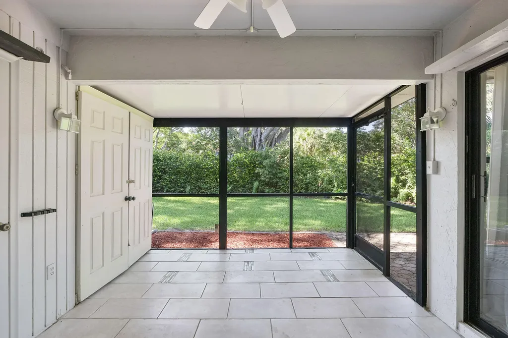 4148 Palm Forest Drive S Delray Beach FL 33445