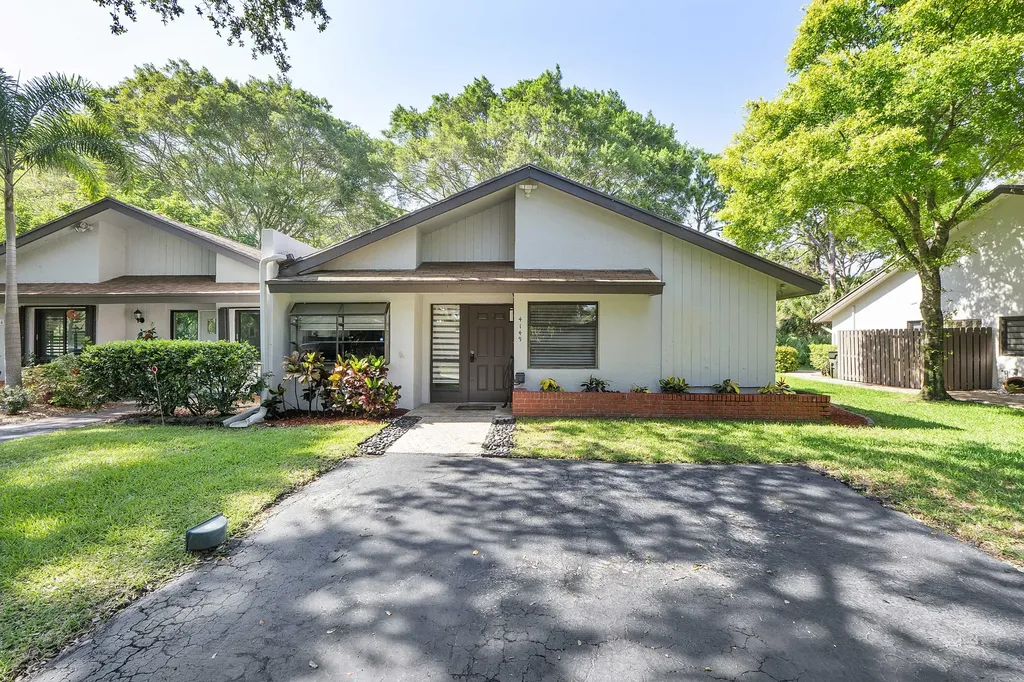 4148 Palm Forest Drive S Delray Beach FL 33445