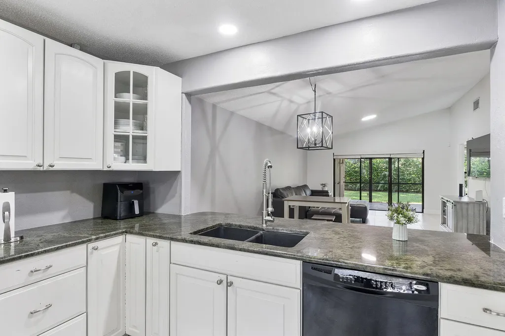 4148 Palm Forest Drive S Delray Beach FL 33445