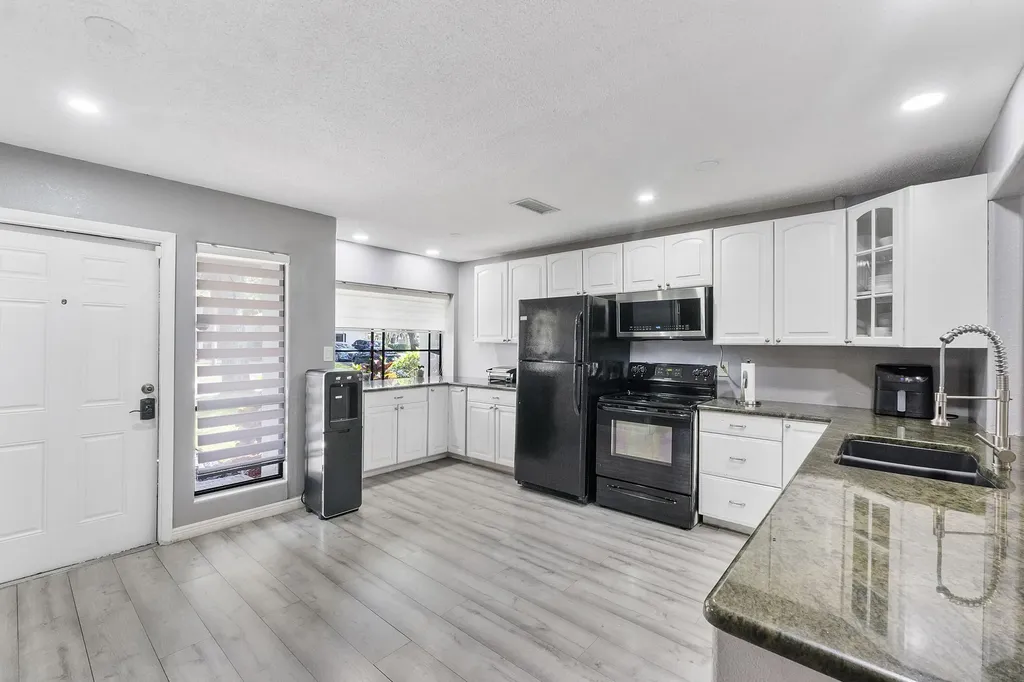 4148 Palm Forest Drive S Delray Beach FL 33445