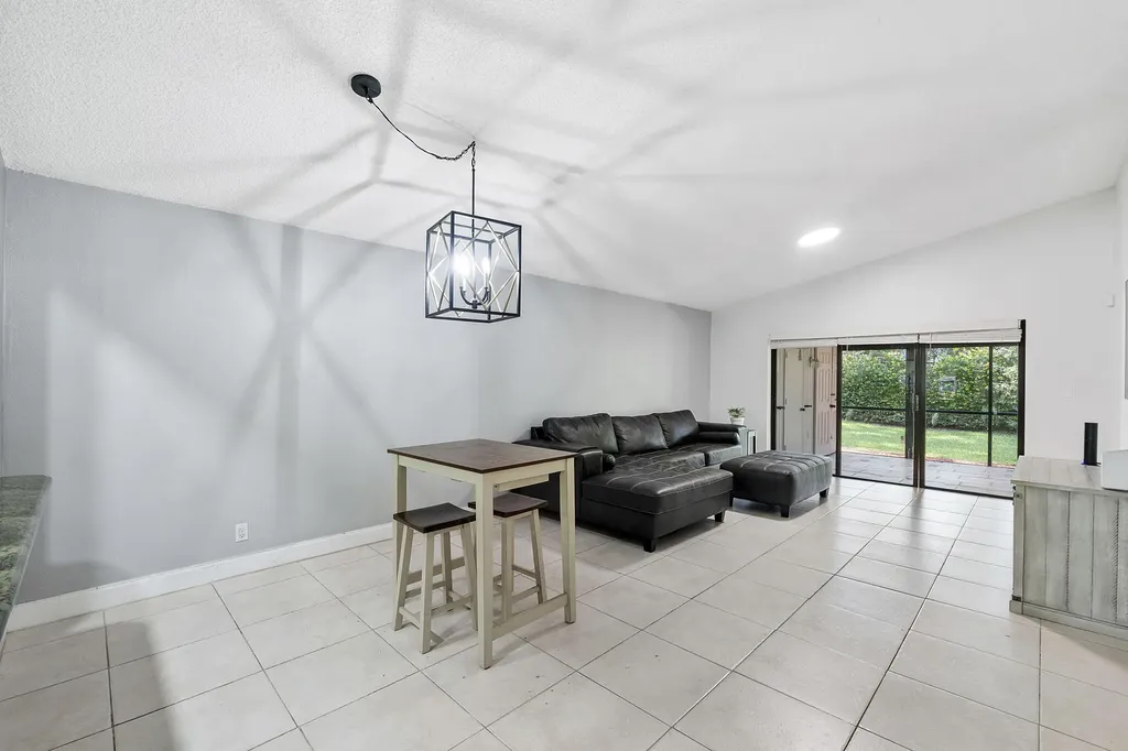 4148 Palm Forest Drive S Delray Beach FL 33445