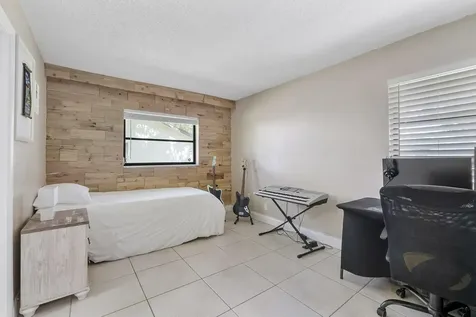 4148 Palm Forest Drive S Delray Beach FL 33445