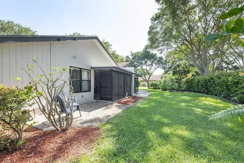 4148 Palm Forest Drive S Delray Beach FL 33445