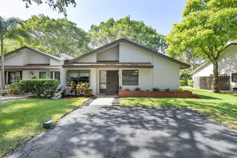4148 Palm Forest Drive S Delray Beach FL 33445