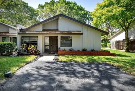 4148 Palm Forest Drive S Delray Beach FL 33445