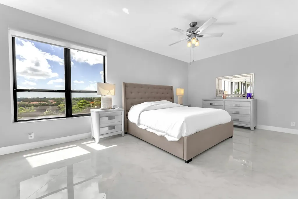 7578 Regency Lake Drive Boca Raton FL 33433