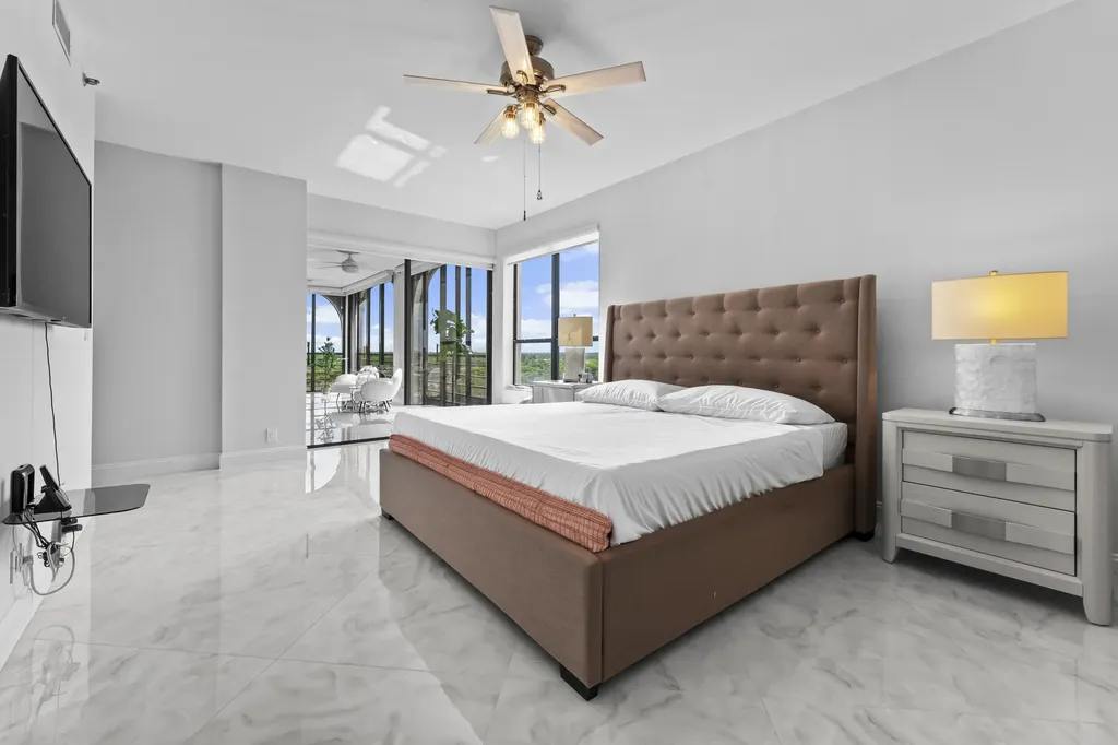 7578 Regency Lake Drive Boca Raton FL 33433