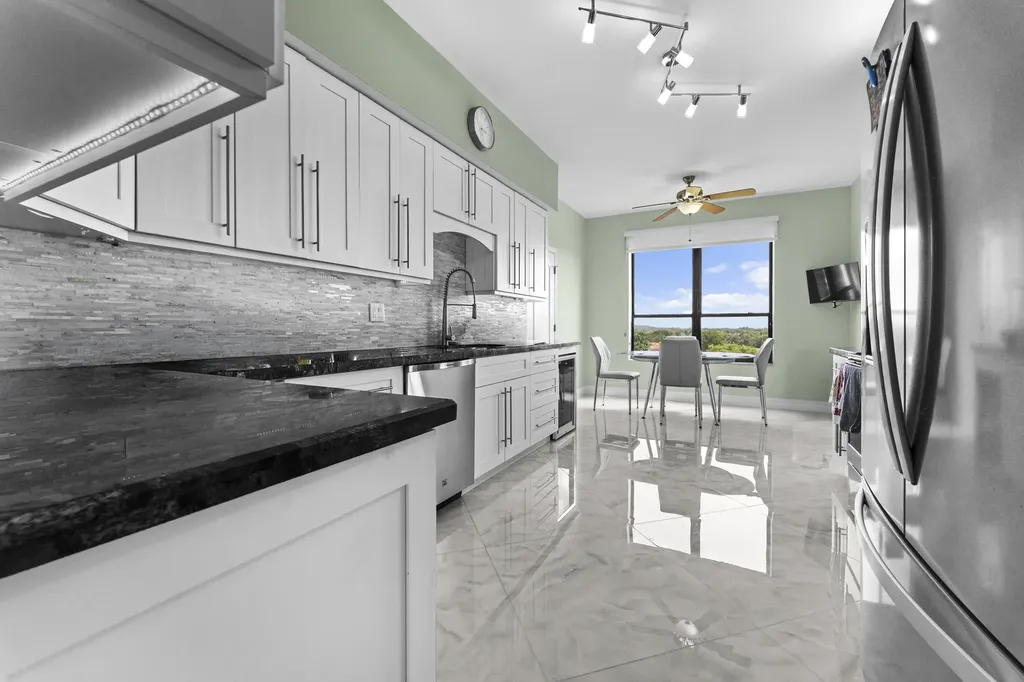 7578 Regency Lake Drive Boca Raton FL 33433