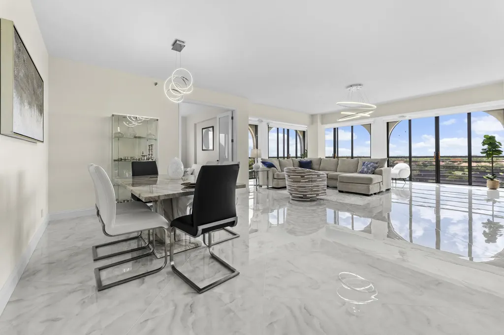 7578 Regency Lake Drive Boca Raton FL 33433