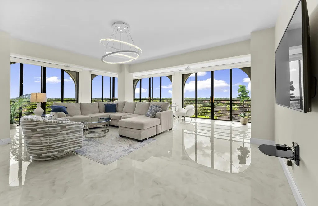 7578 Regency Lake Drive Boca Raton FL 33433