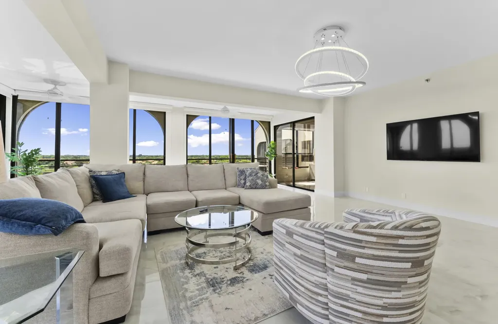 7578 Regency Lake Drive Boca Raton FL 33433