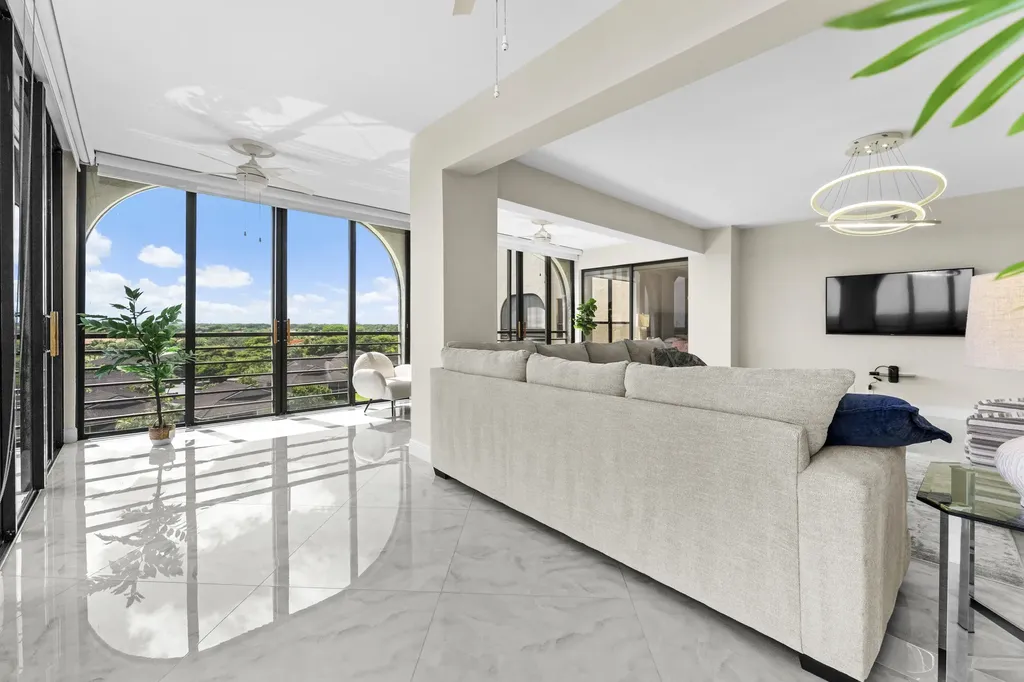 7578 Regency Lake Drive Boca Raton FL 33433