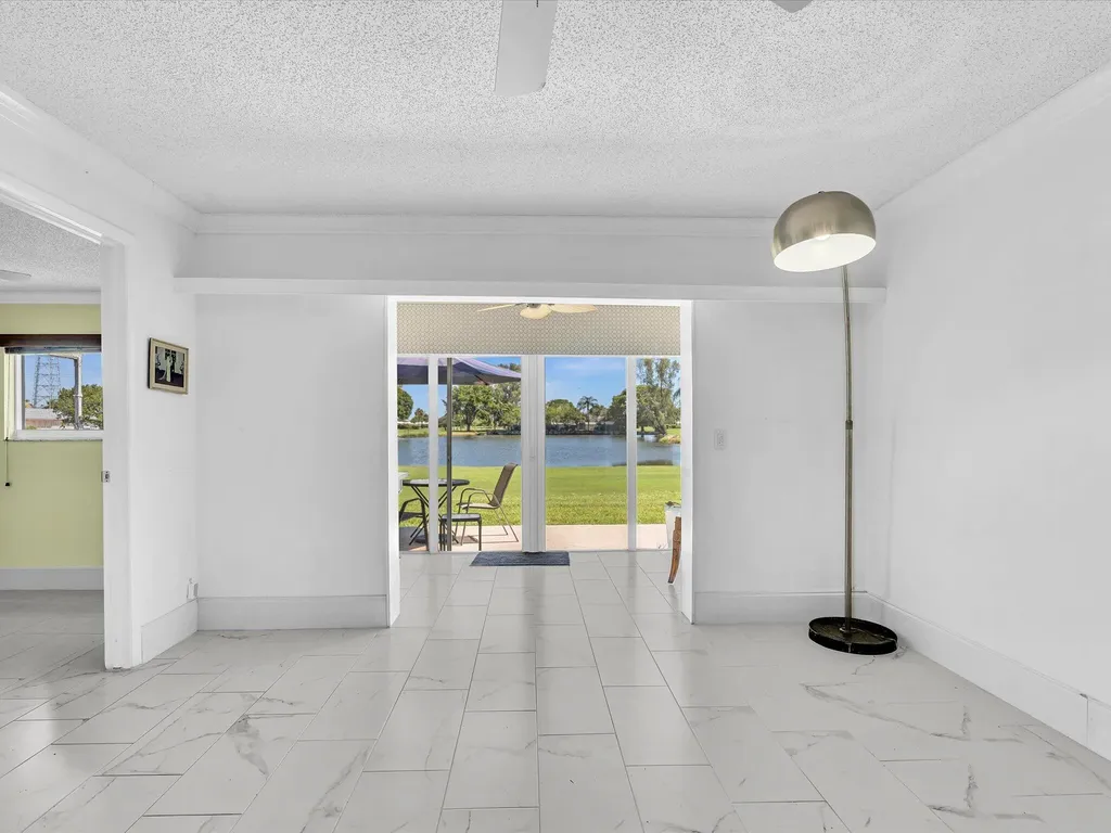2017 SW Golf Lane Boynton Beach FL 33426