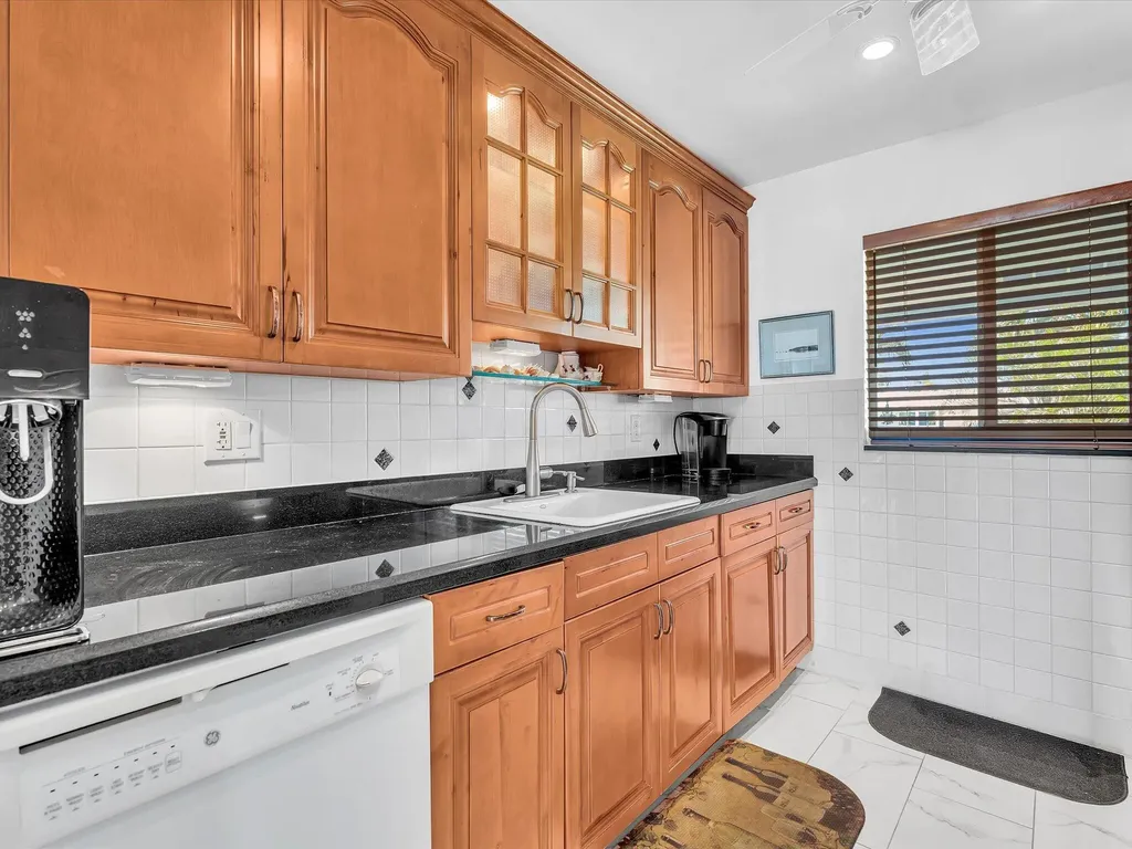 2017 SW Golf Lane Boynton Beach FL 33426