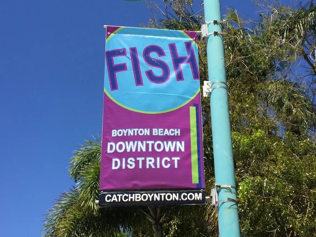 2017 SW Golf Lane Boynton Beach FL 33426