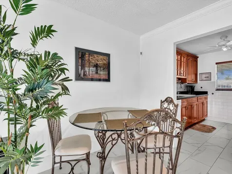 2017 SW Golf Lane Boynton Beach FL 33426