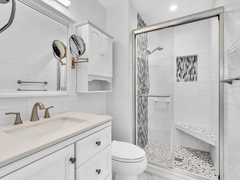 2017 SW Golf Lane Boynton Beach FL 33426