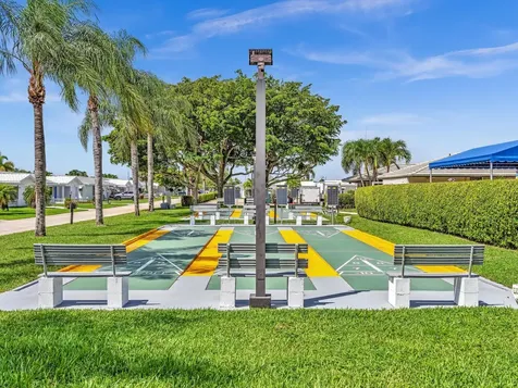 2017 SW Golf Lane Boynton Beach FL 33426