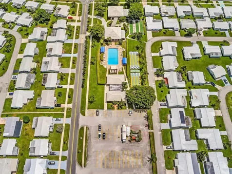 2017 SW Golf Lane Boynton Beach FL 33426
