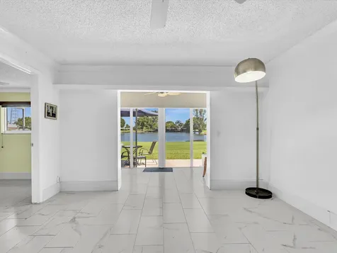 2017 SW Golf Lane Boynton Beach FL 33426