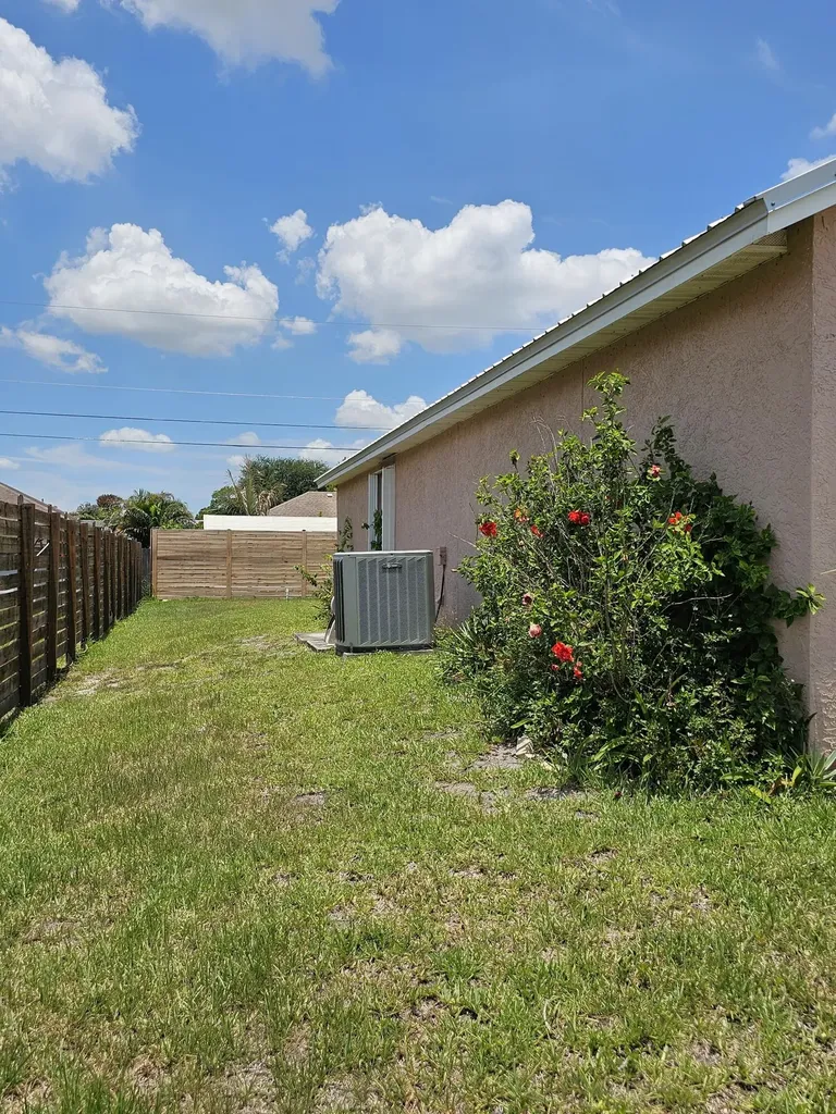 3338 SW Mundy Street Port St Lucie FL 34953