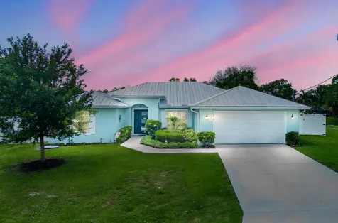 186 NE Dominican Terrace Port St Lucie FL 34983