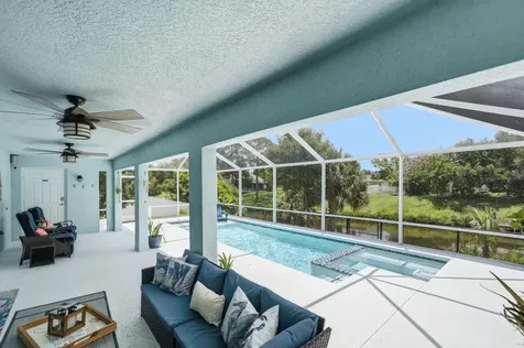 186 NE Dominican Terrace Port St Lucie FL 34983