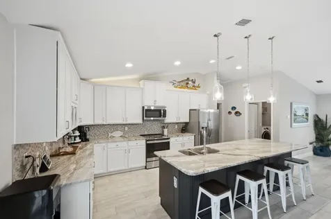 186 NE Dominican Terrace Port St Lucie FL 34983
