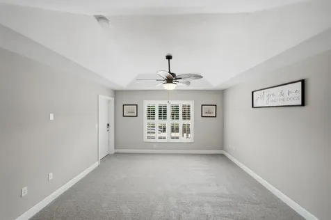 186 NE Dominican Terrace Port St Lucie FL 34983