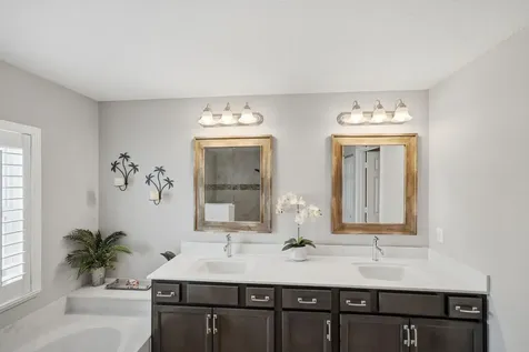 186 NE Dominican Terrace Port St Lucie FL 34983