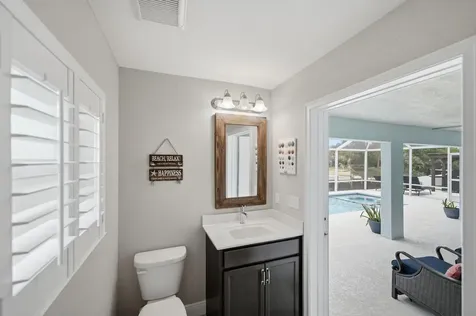 186 NE Dominican Terrace Port St Lucie FL 34983