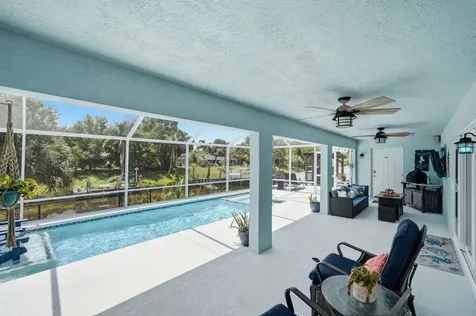 186 NE Dominican Terrace Port St Lucie FL 34983