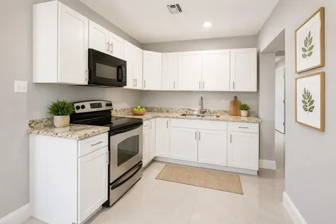 5605 Pinewood Avenue West Palm Beach FL 33407