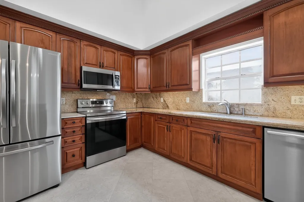 3882 Dafilee Circle West Palm Beach FL 33417