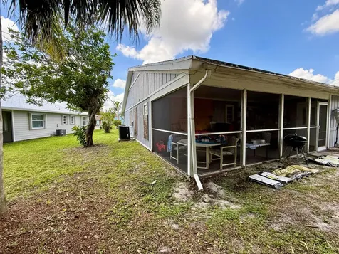 4441-4443 SE Village Road Stuart FL 34997