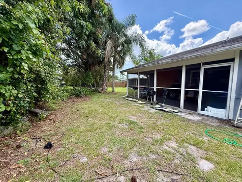 4441-4443 SE Village Road Stuart FL 34997