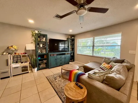 4441-4443 SE Village Road Stuart FL 34997