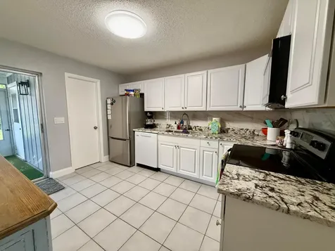 4441-4443 SE Village Road Stuart FL 34997