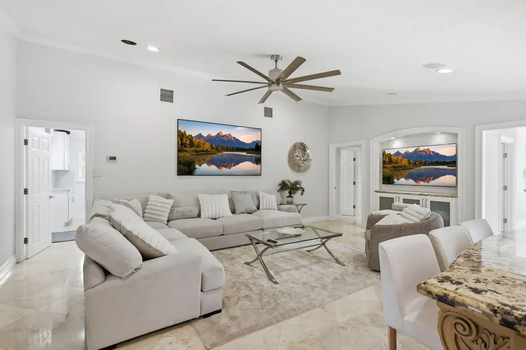 2151 NW 30th Road Boca Raton FL 33431
