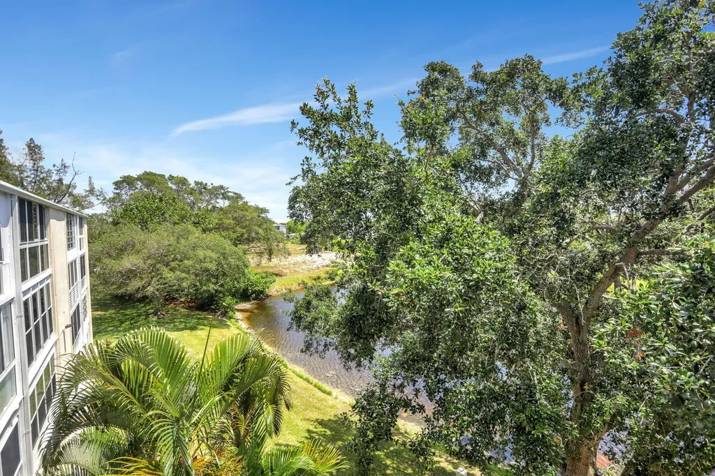 432 Grantham Deerfield Beach FL 33442