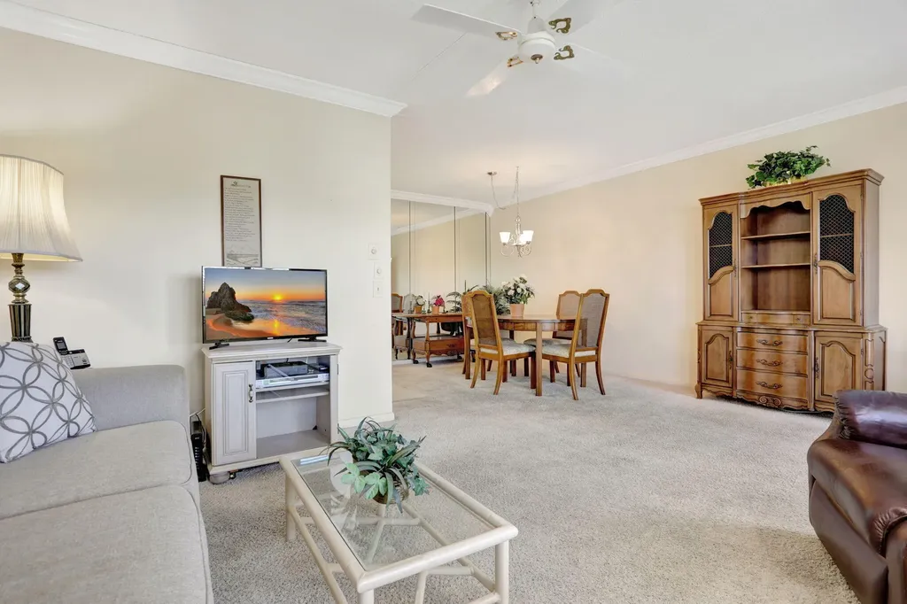 432 Grantham Deerfield Beach FL 33442