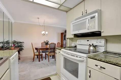 432 Grantham Deerfield Beach FL 33442