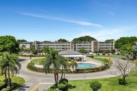 432 Grantham Deerfield Beach FL 33442