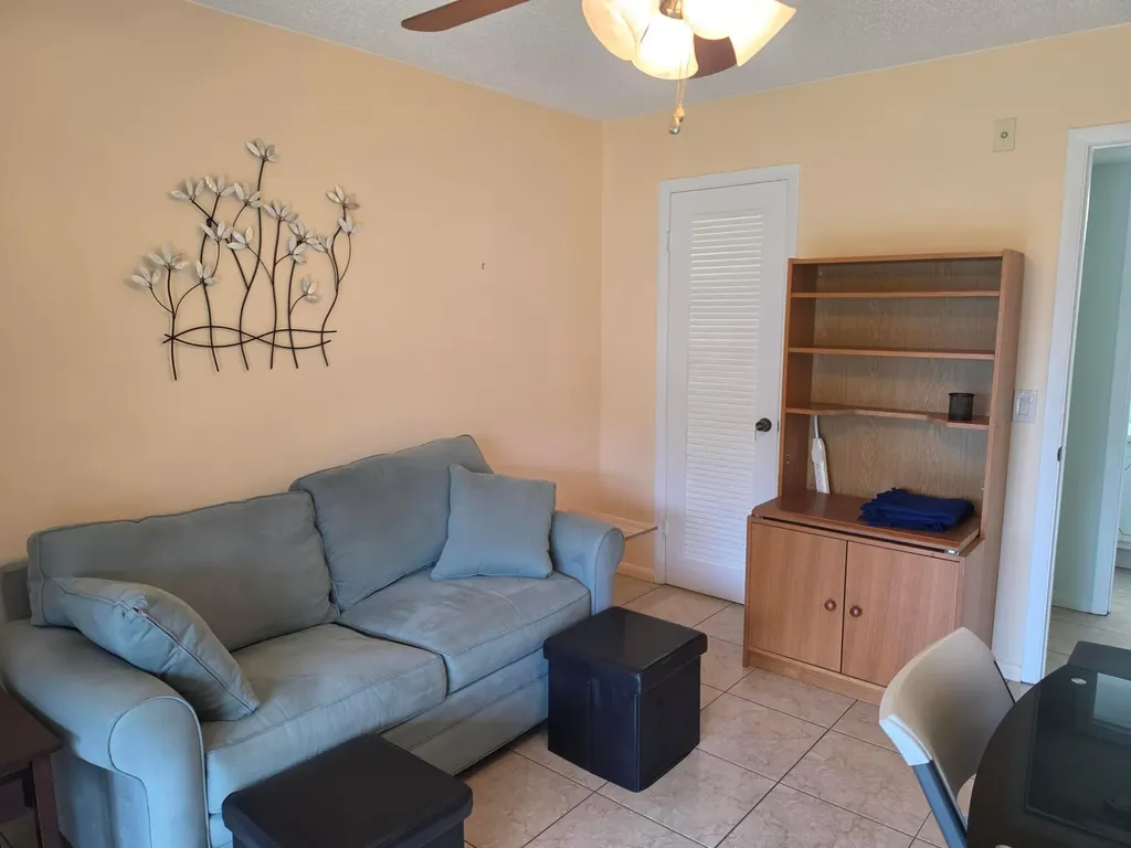15 Markham Deerfield Beach FL 33442