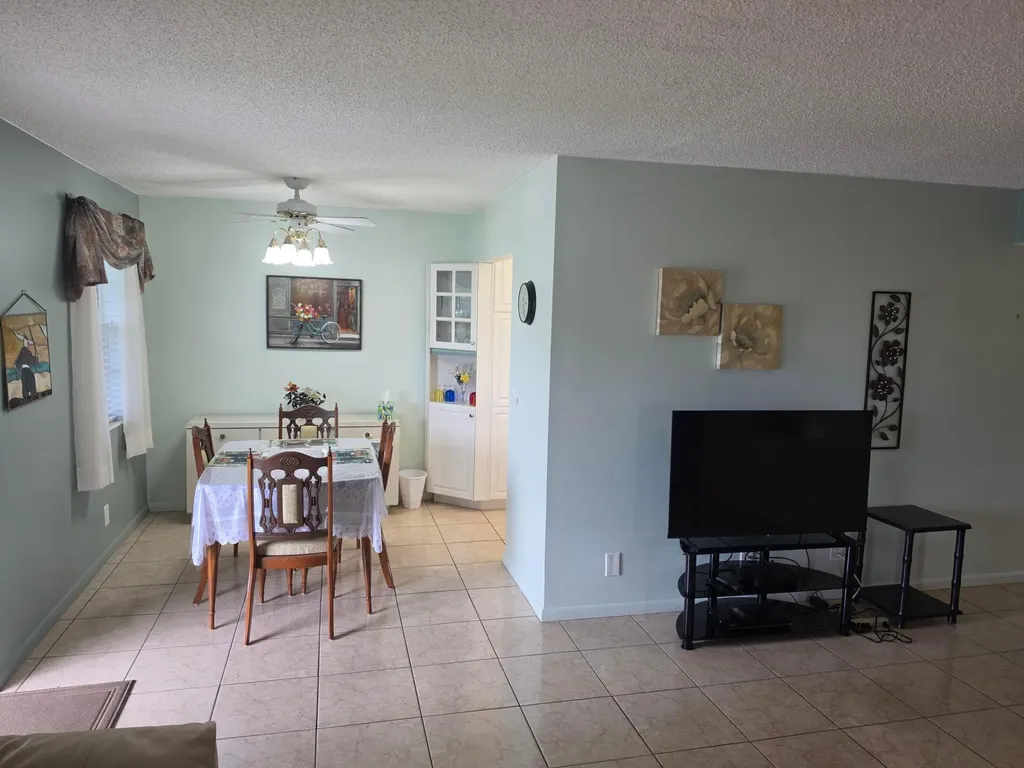 15 Markham Deerfield Beach FL 33442