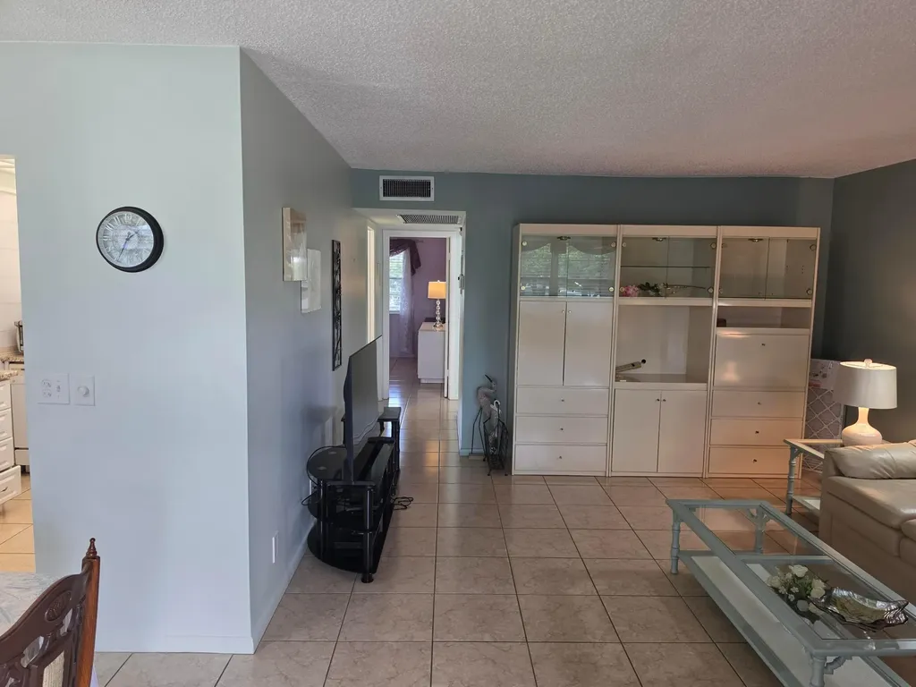 15 Markham Deerfield Beach FL 33442