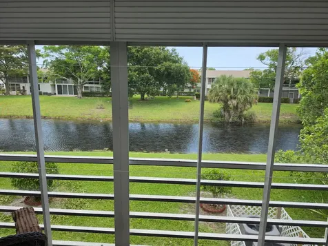 15 Markham Deerfield Beach FL 33442