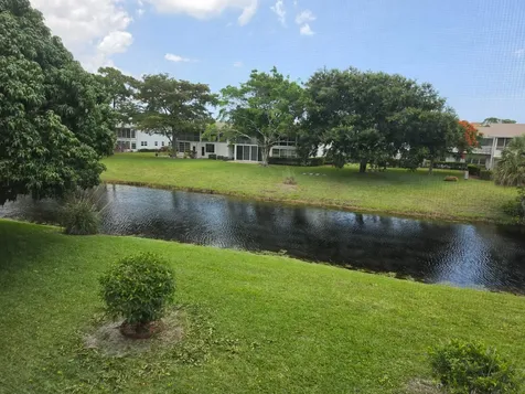 15 Markham Deerfield Beach FL 33442
