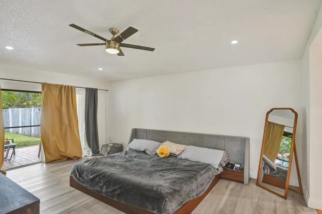 13525 NW 5th Court Plantation FL 33325